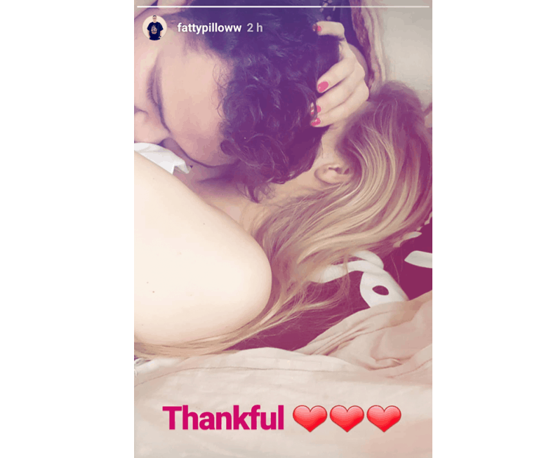 Fatty Pillow se svou holkou na Instagramu Fatty Pillow se svou holkou na Instagramu
